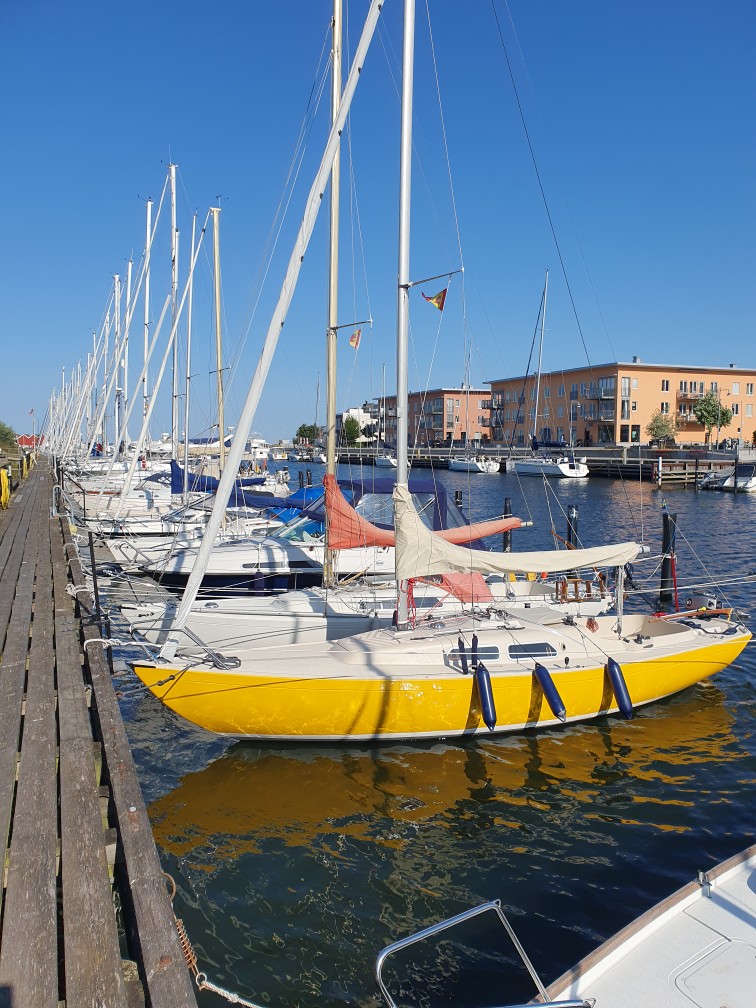 Außenansicht im Wasser Stb.jpg